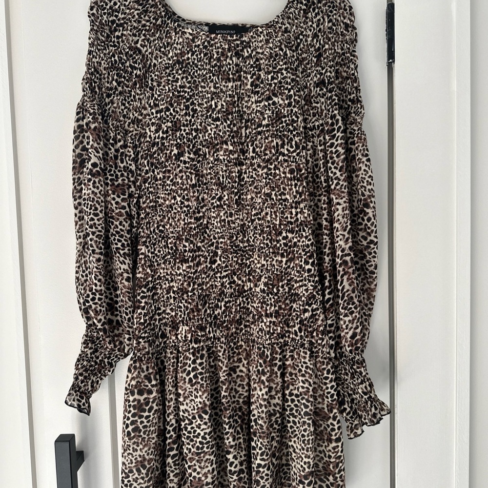Minkpink women’s leopard dress knee length size sm